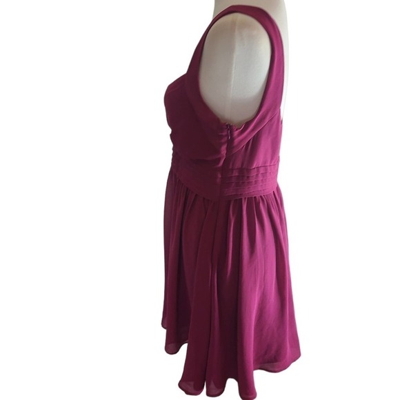 Lavender Brown Burgundy V-Neck Fit & Flare Mini Dress Small NWT - Picture 4 of 9